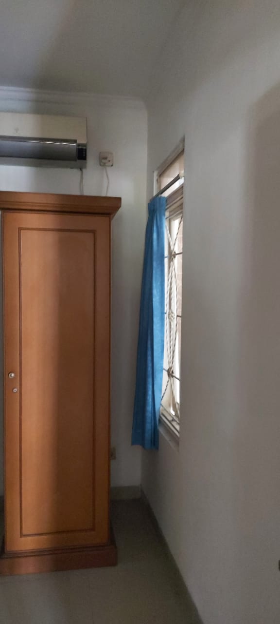Rumah Dijual di Cluster Taman Simpruk Lippo Cikarang